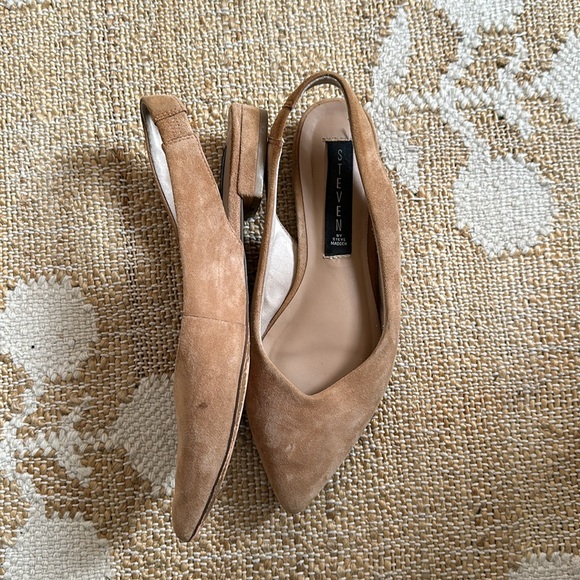 Steve Madden Flats - Picture 2 of 3